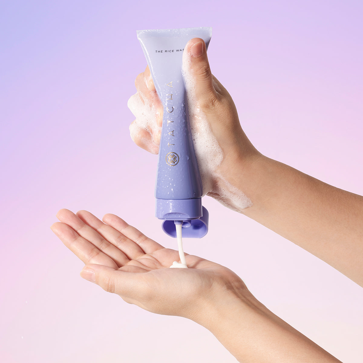 RiceWash-pdp-handsqueeze1200x1200_564e5a2e-5921-4aca-9016-f105dc189b12.jpg
